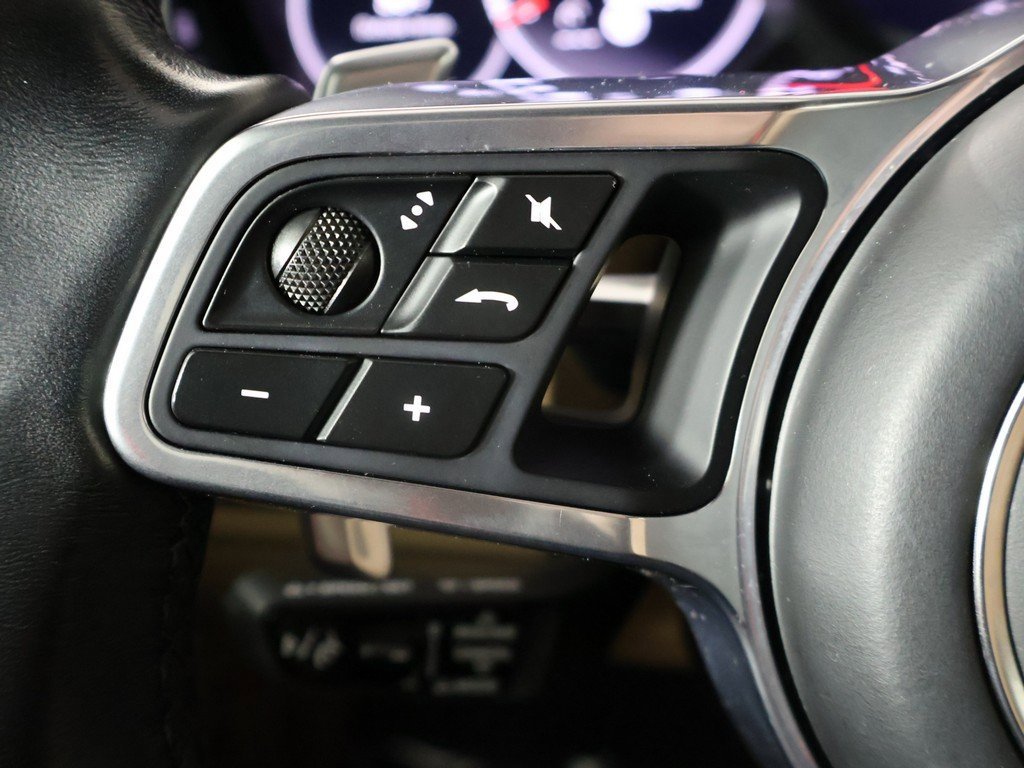 Used 2022 Porsche Cayenne GTS image 45