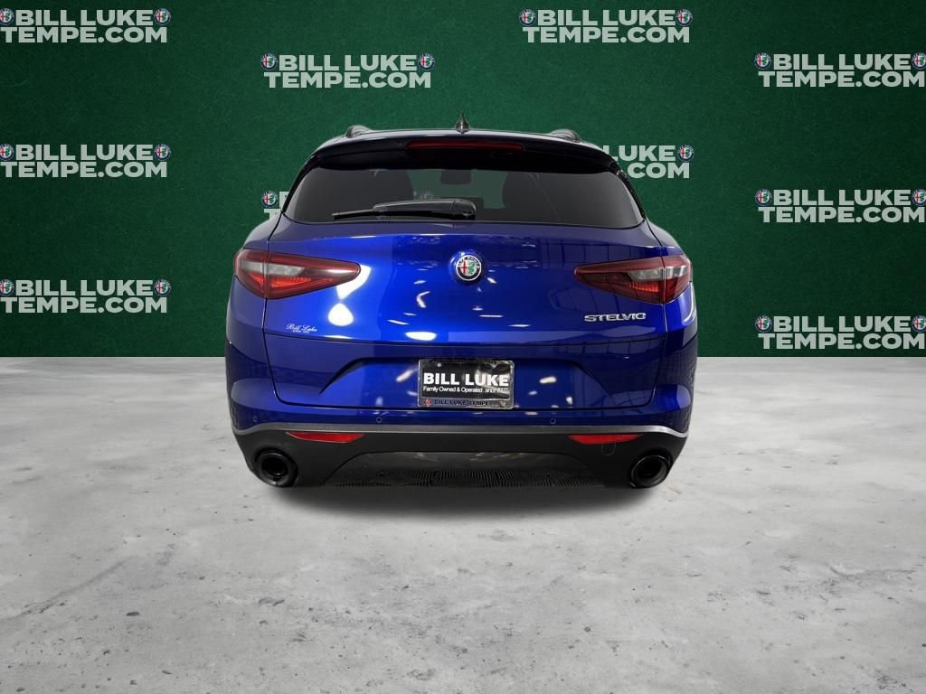 Used 2022 Alfa Romeo Stelvio Sprint RWD image 6