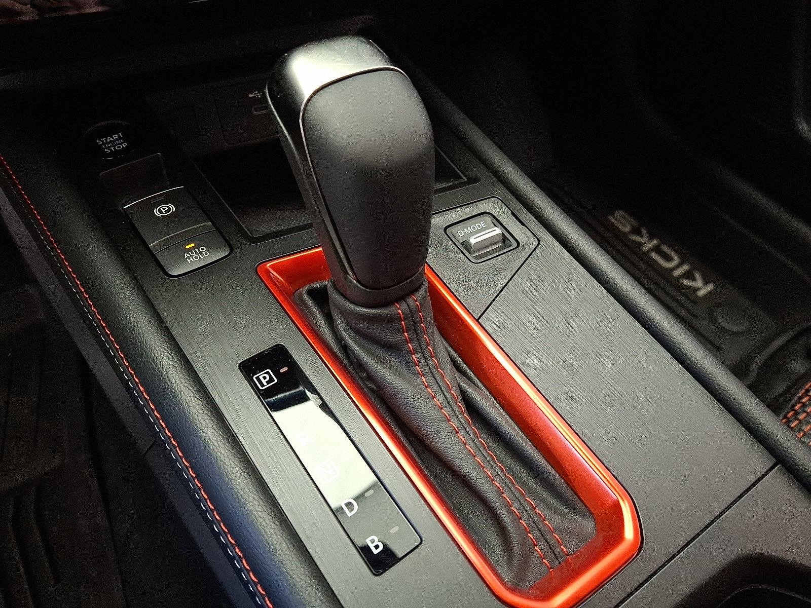 New 2026 Nissan Kicks SR w/ Cold Weather Package image 7