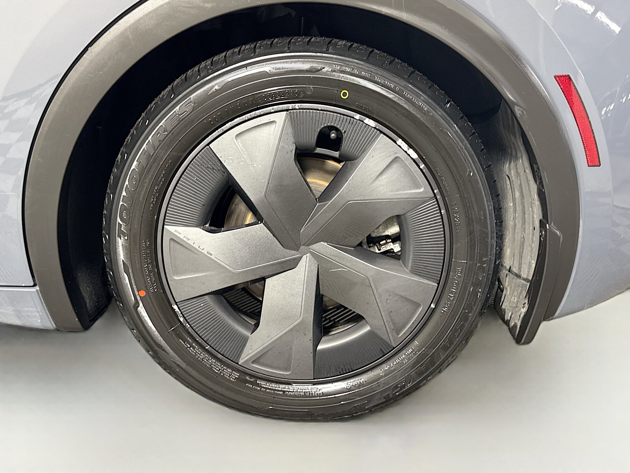 Used 2025 Toyota Prius LE image 27