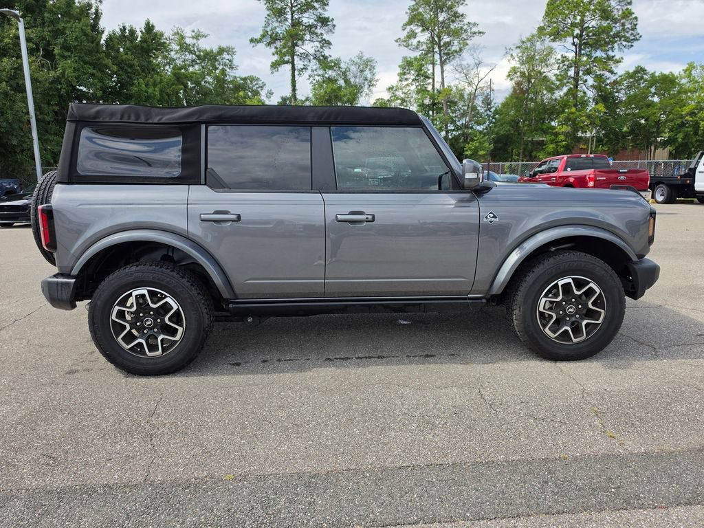 Used 2024 Ford Bronco Outer Banks AWD/4WD image 10