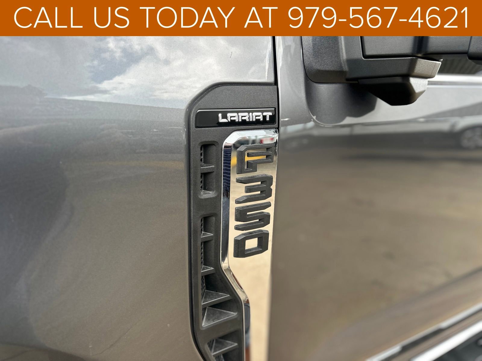 New 2025 Ford F350 Lariat w/ Chrome Package image 28