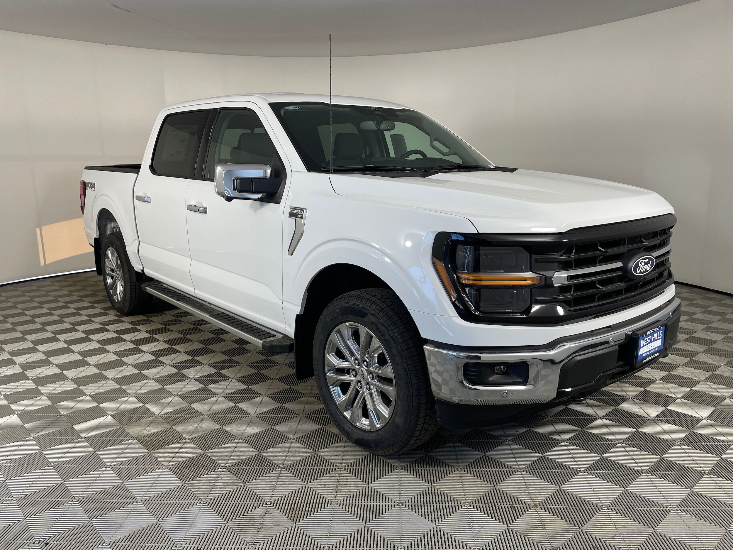 New 2026 Ford F150 XLT w/ Equipment Group 302A MID AWD/4WD image 10