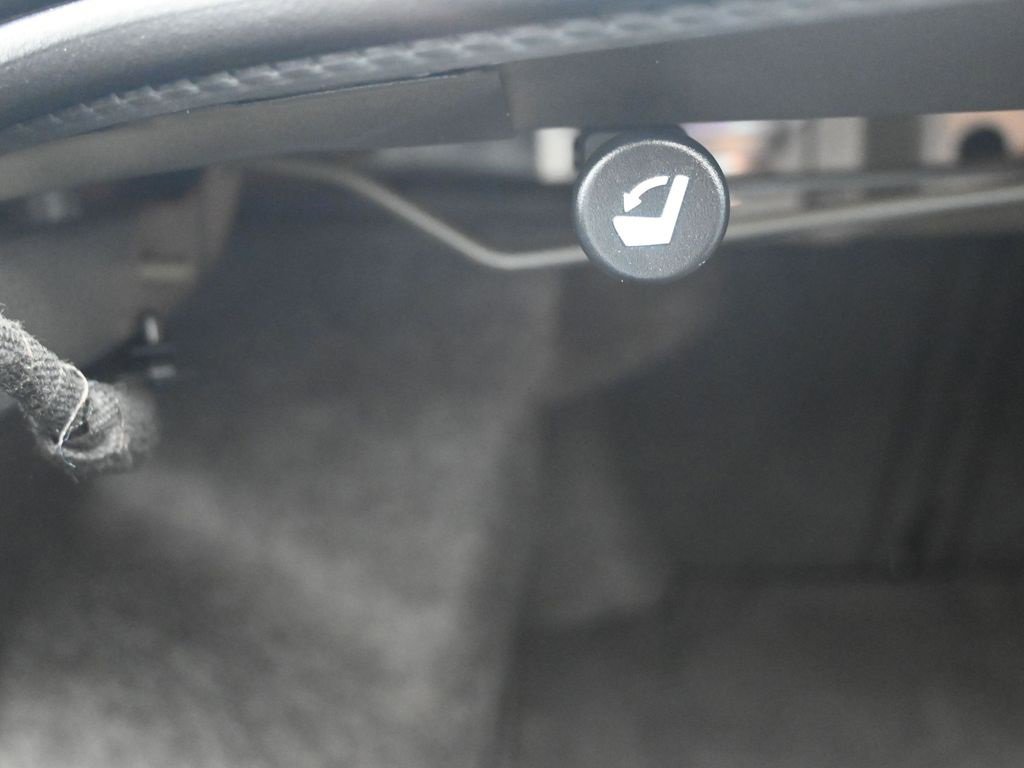 Used 2024 Nissan Altima 2.5 SV image 18