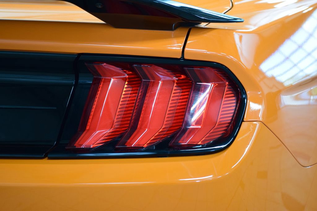 Used 2021 Ford Mustang Shelby GT500 w/ Technology Package RWD image 23