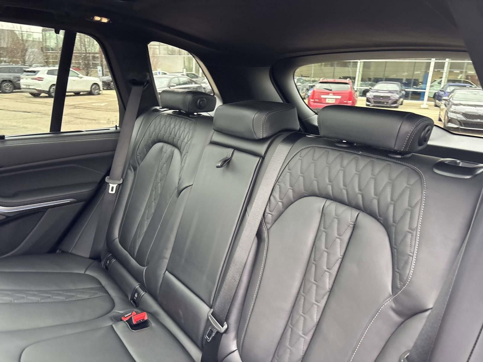 New 2026 BMW X5 xDrive50e image 27