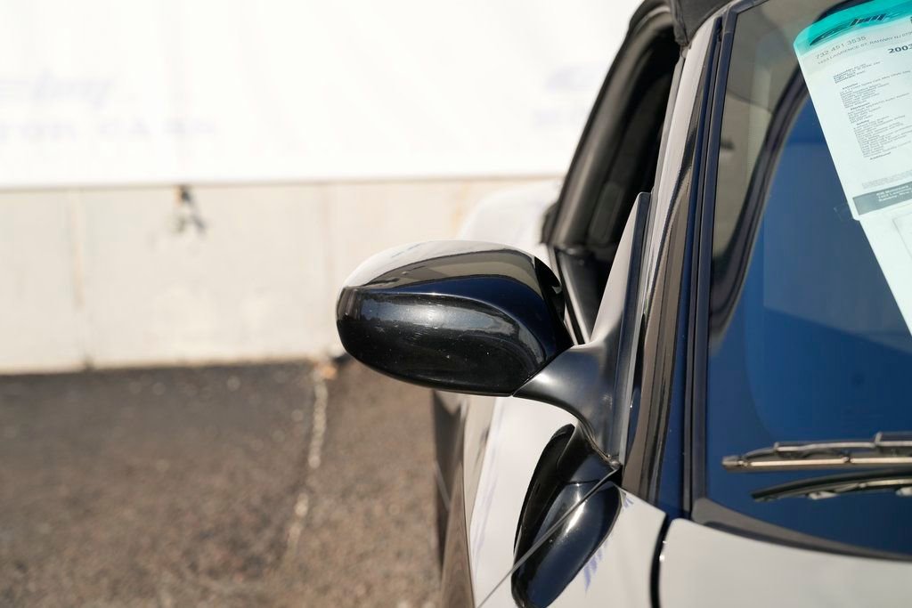 Used 2003 BMW Z4 2.5i image 10