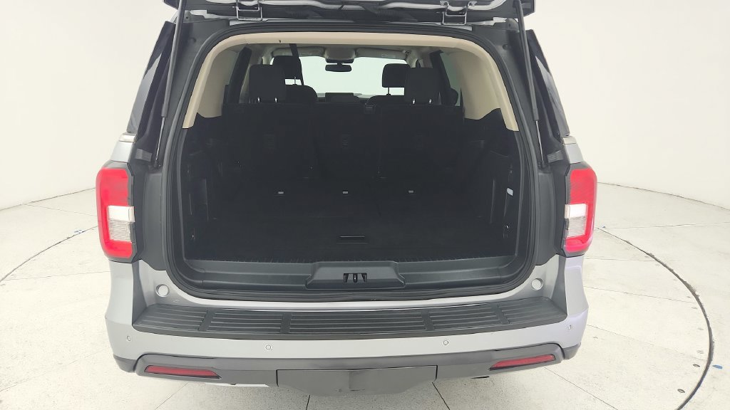 Used 2024 Ford Expedition XLT RWD image 37