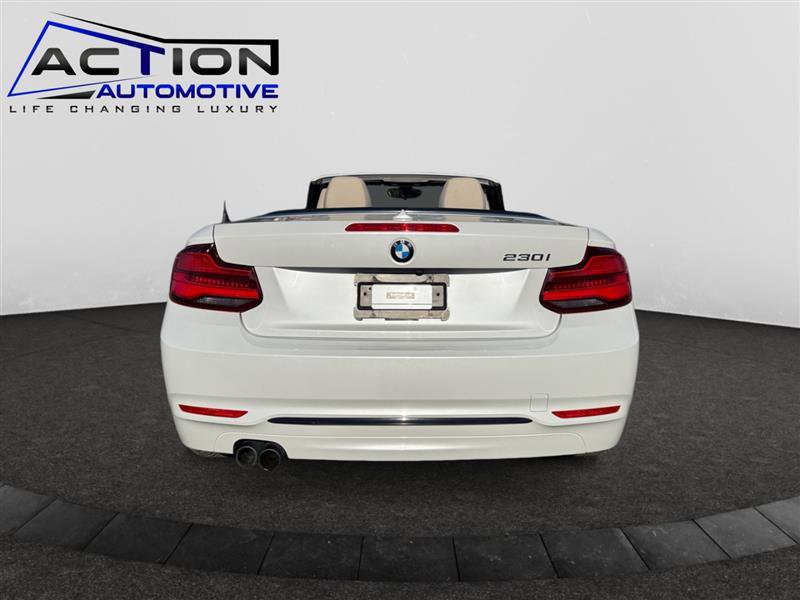 Used 2018 BMW 230i Convertible image 7