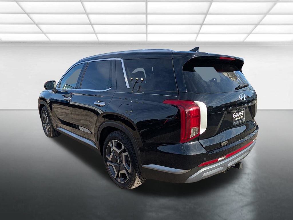 Used 2023 Hyundai Palisade SEL AWD/4WD image 2