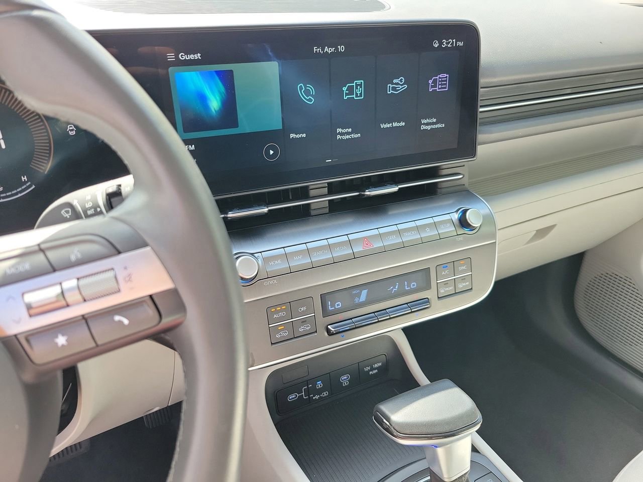 Used 2025 Hyundai Kona SEL FWD image 22