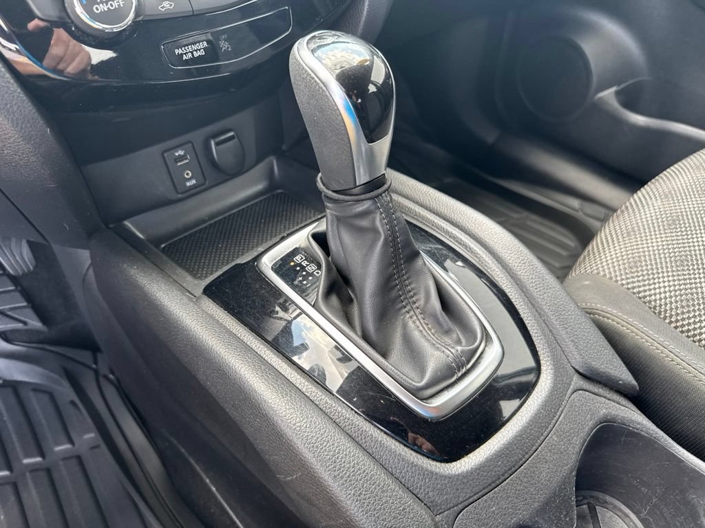 Used 2017 Nissan Rogue Sport SV FWD image 23