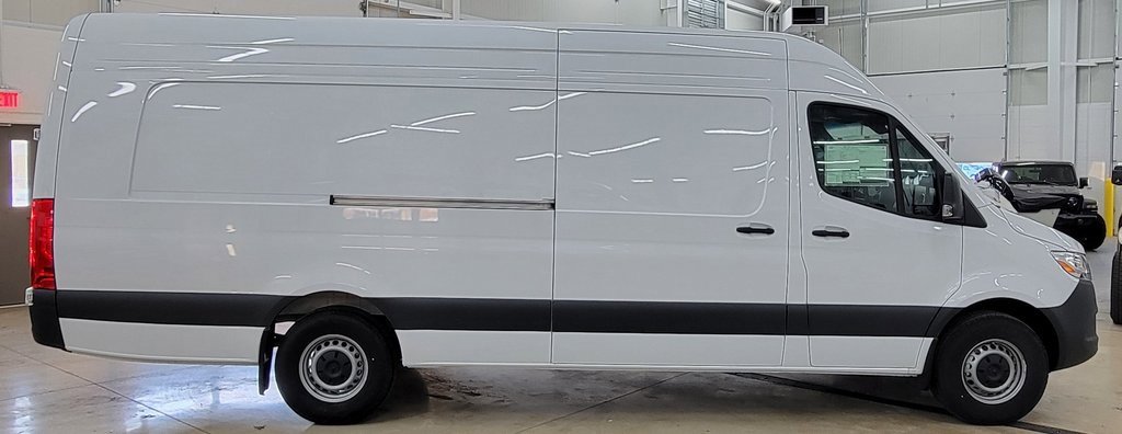 New 2025 Mercedes-Benz Sprinter 2500