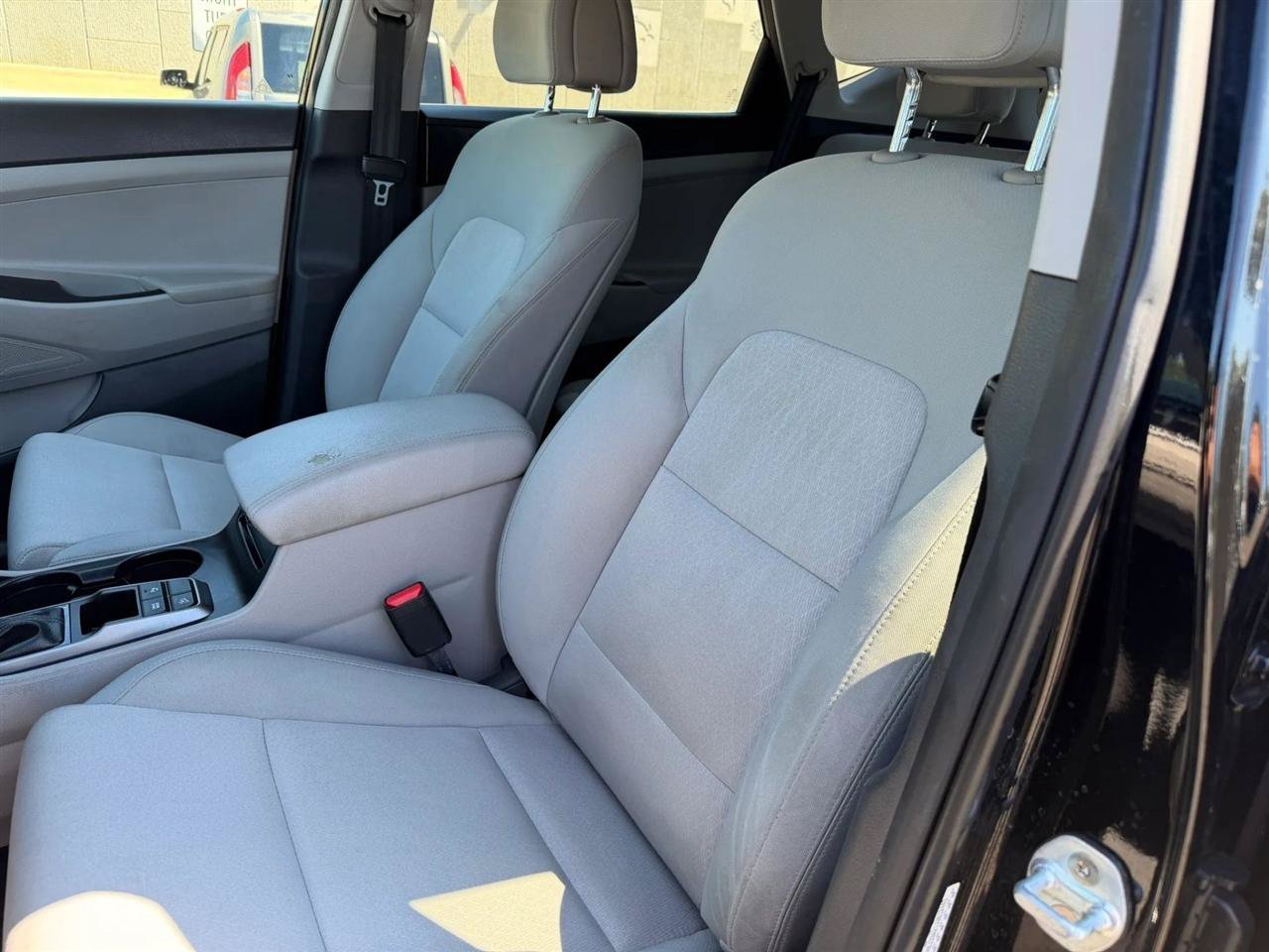 Used 2018 Hyundai Tucson Value FWD image 32