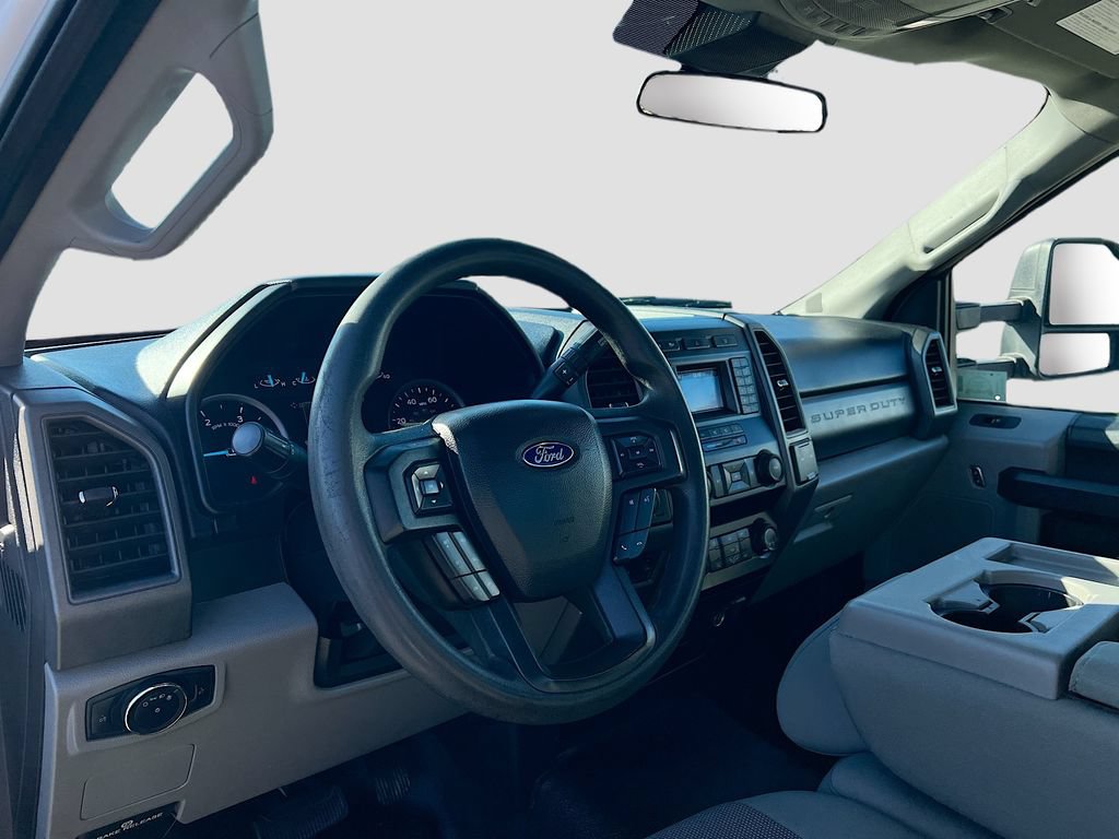 Used 2020 Ford F550 4x4 Regular Cab Super Duty image 9