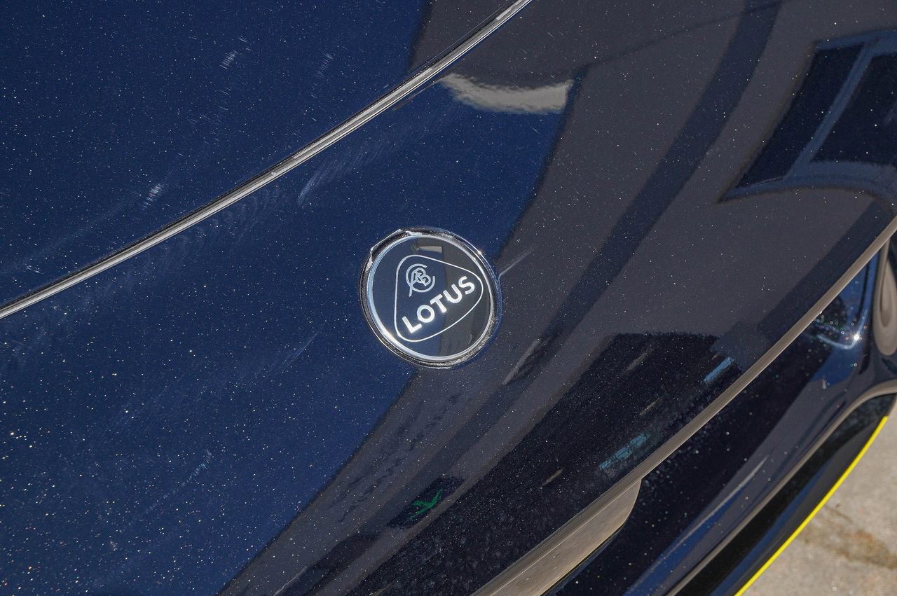 New 2026 Lotus Emira SE image 4