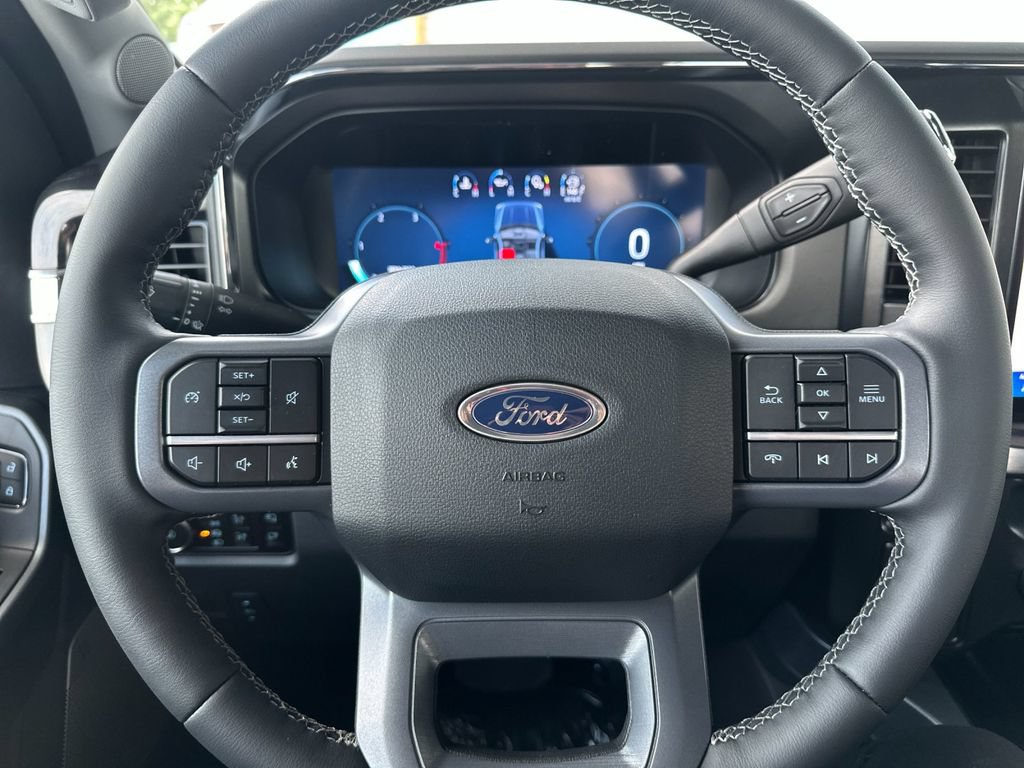 New 2026 Ford F250 Lariat w/ Black Appearance Package AWD/4WD image 22