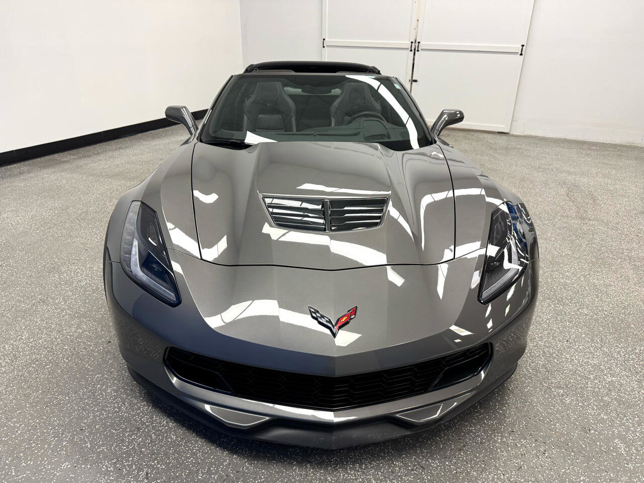 Used 2015 Chevrolet Corvette Z06 w/ 2LZ Preferred Equipment Group image 2