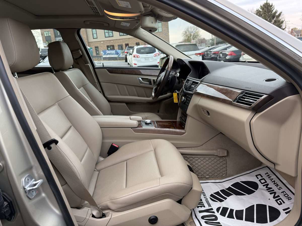Used 2012 Mercedes-Benz E 350 Sedan image 10