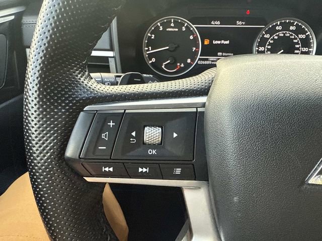 Used 2024 Mitsubishi Outlander SE image 34