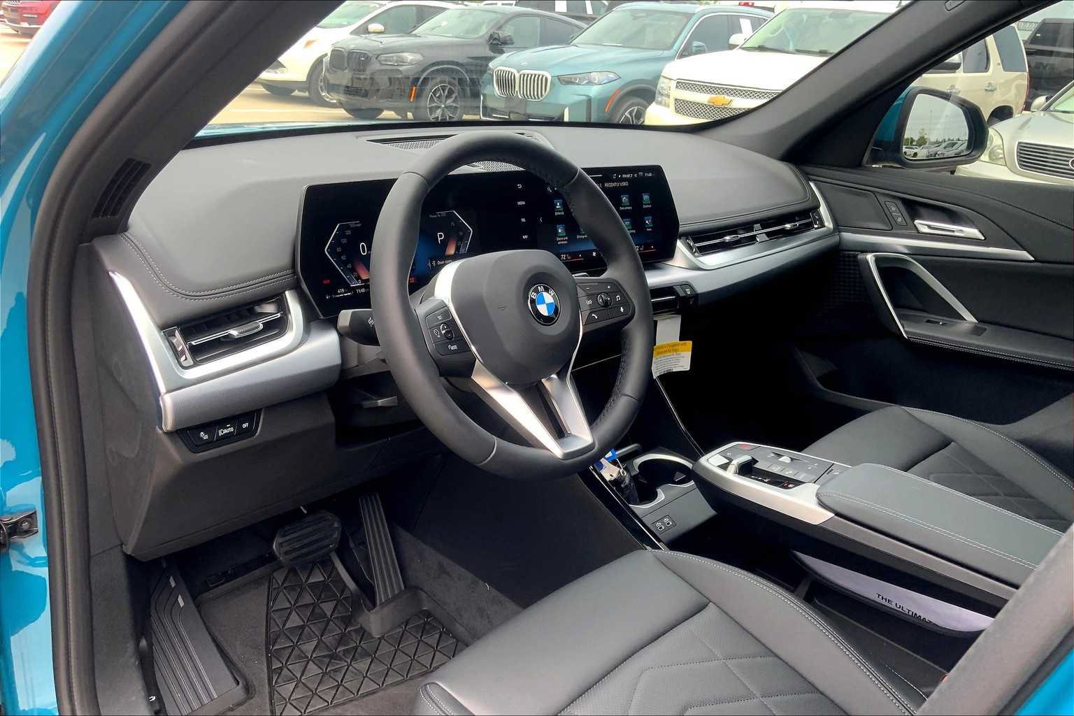 New 2025 BMW X1 xDrive28i w/ Convenience Package AWD/4WD image 8