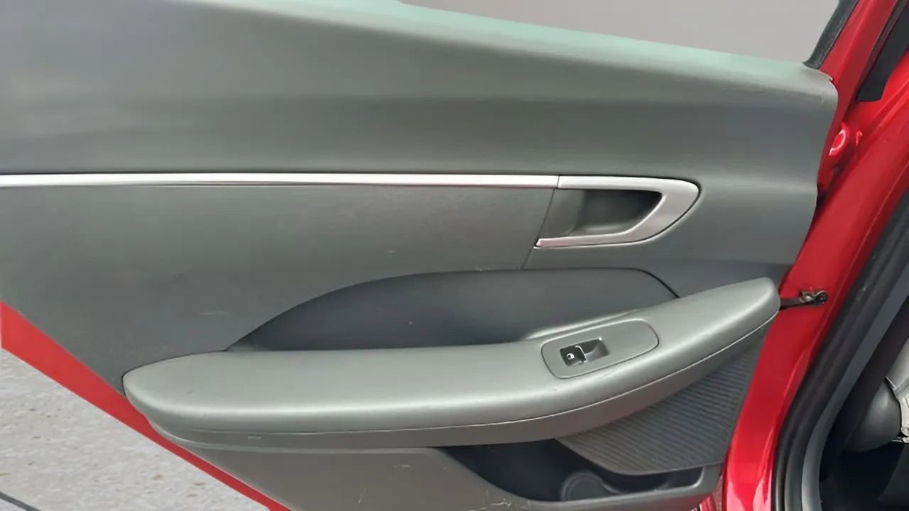 Used 2020 Hyundai Sonata SE w/ Cargo Package image 24