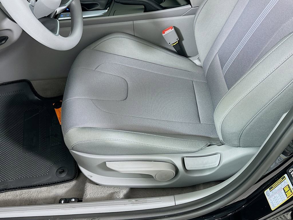 New 2026 Hyundai Elantra SE w/ Cargo Package image 19