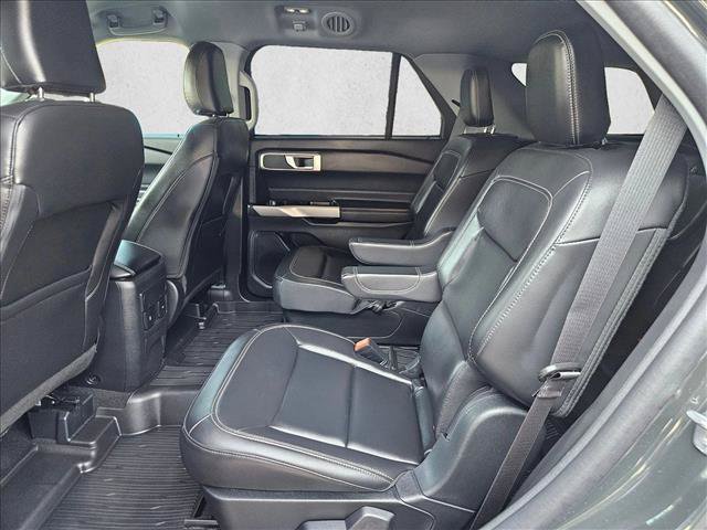 Certified 2024 Ford Explorer XLT w/ Equipment Group 202A RWD image 13