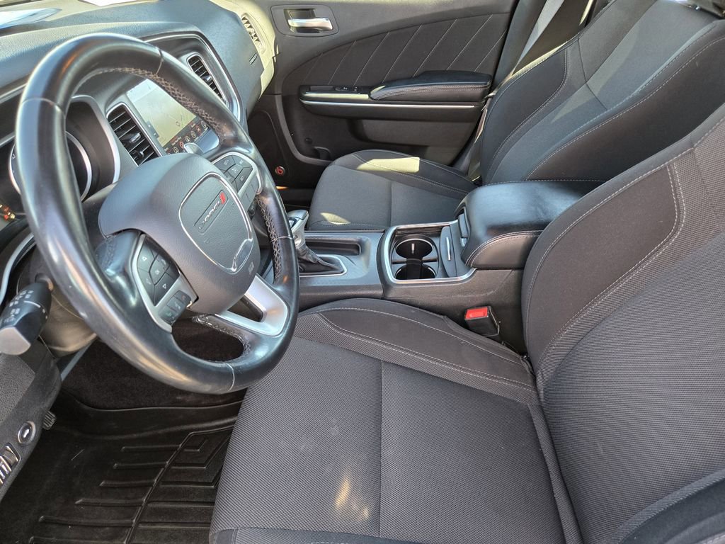 Used 2017 Dodge Charger SXT w/ Rallye Group image 8