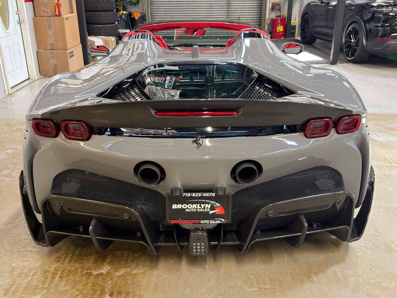Used 2022 Ferrari SF90 Spider AWD/4WD image 9