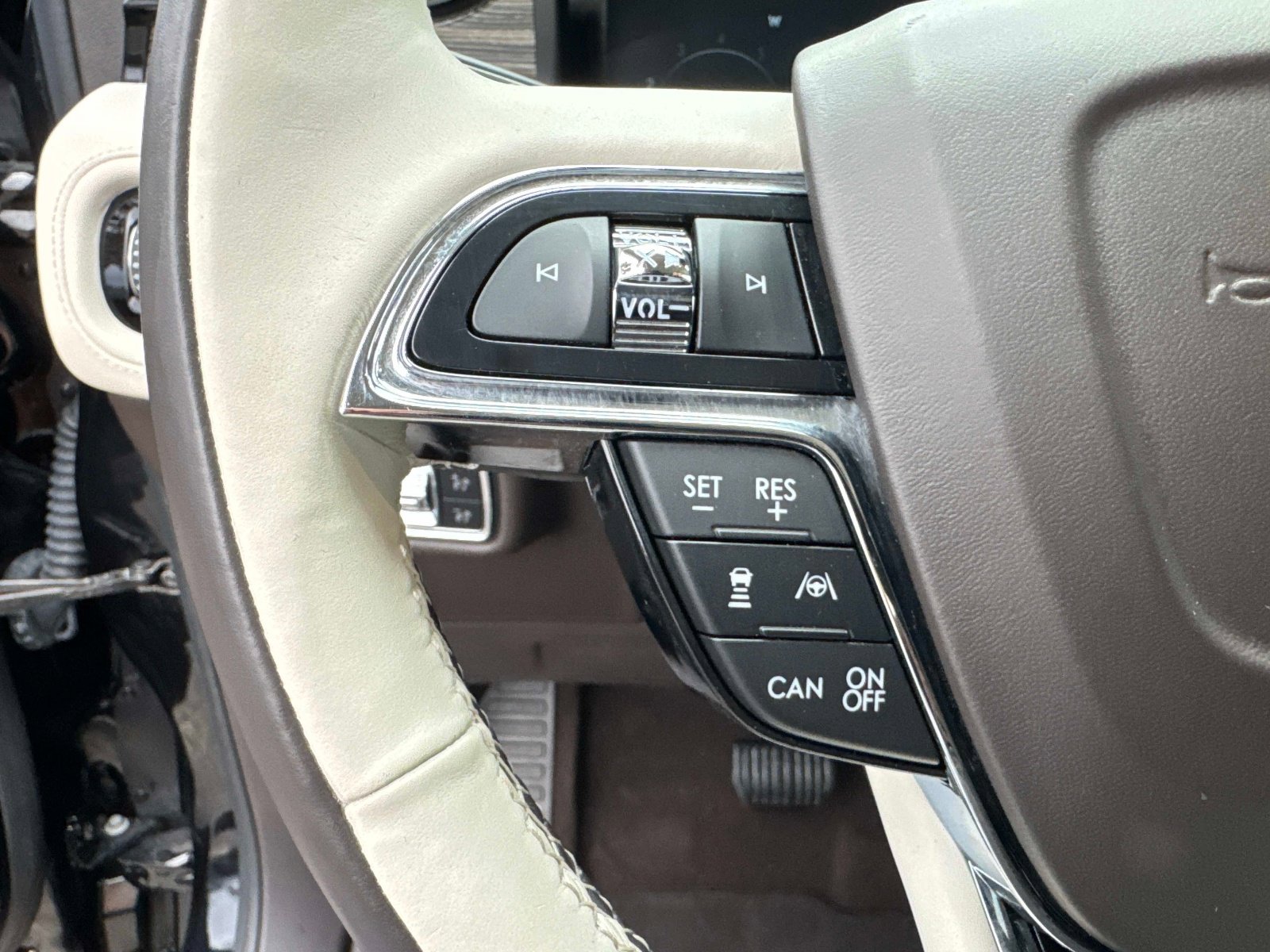 Used 2021 Lincoln Nautilus Black Label w/ Class II Trailer Tow Package image 32