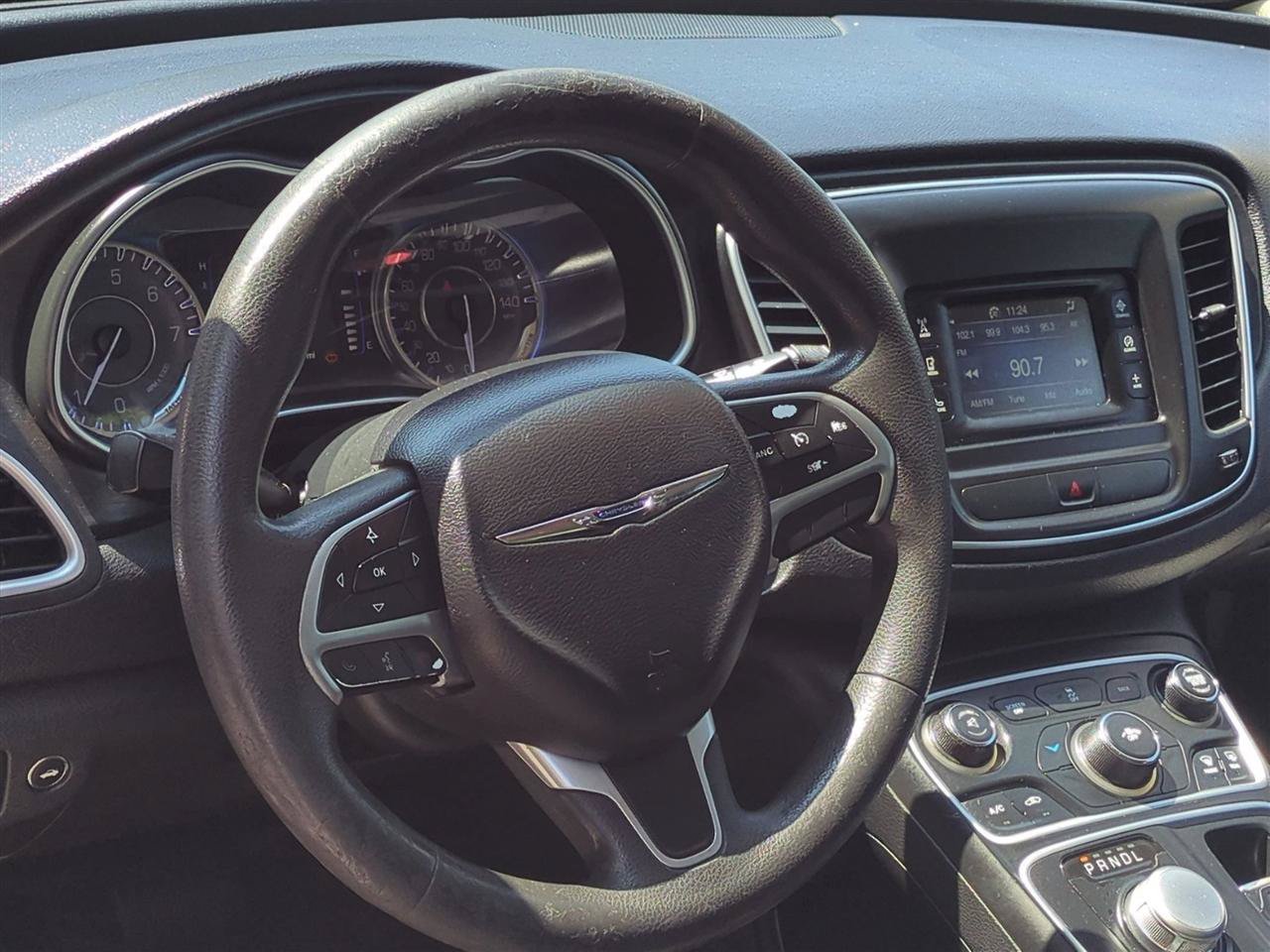 Used 2015 Chrysler 200 Limited FWD image 14