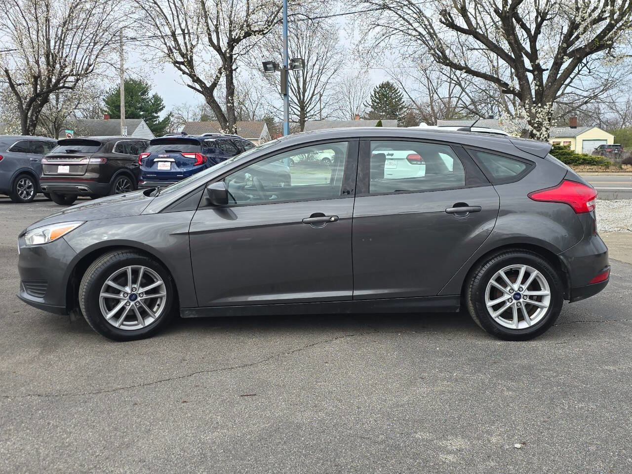 Used 2018 Ford Focus SE image 3