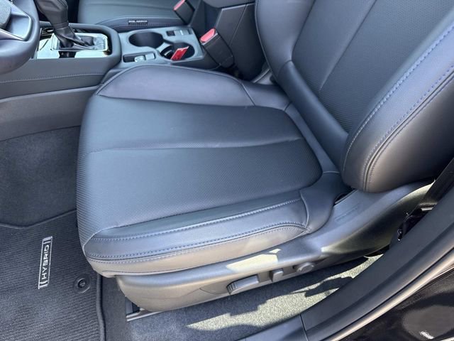 Certified 2025 Subaru Forester Limited w/ Popular Package image 15