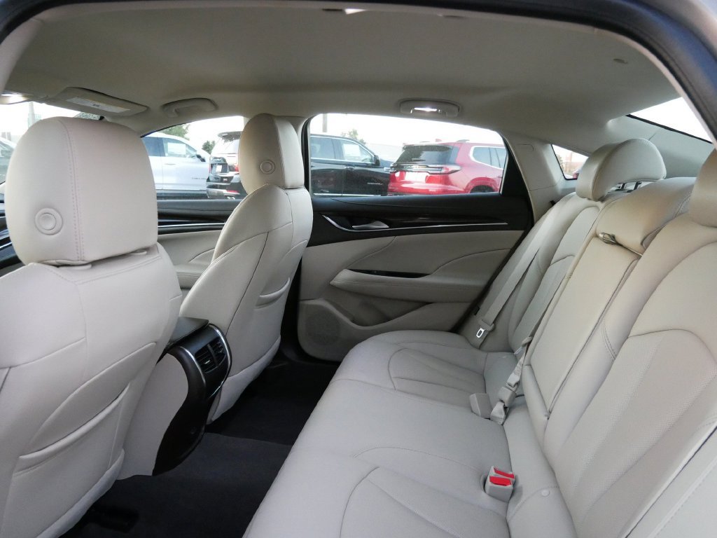 Used 2018 Buick LaCrosse Essence FWD image 10