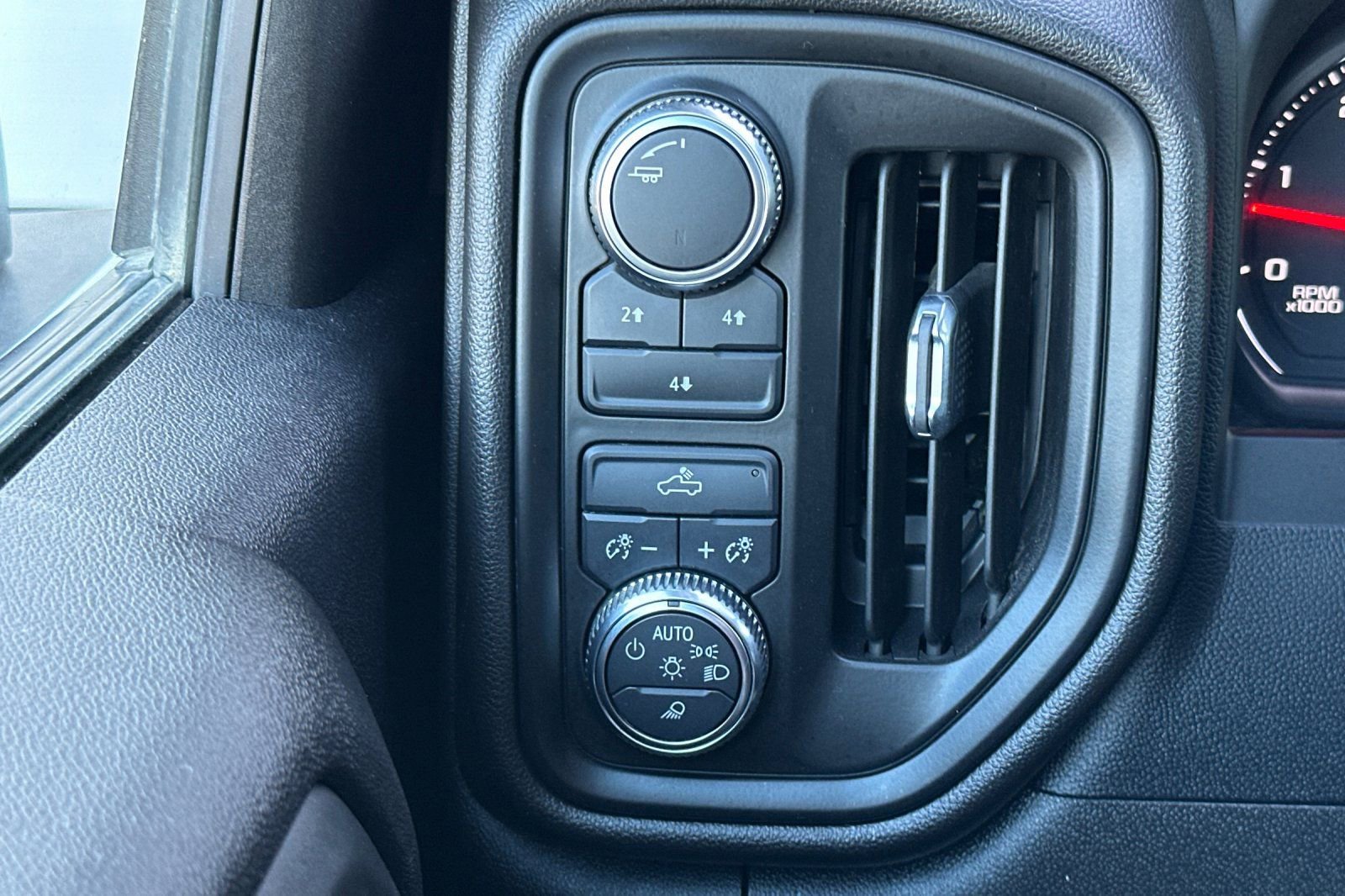 Used 2022 GMC Sierra 3500 Pro w/ Convenience Package image 27