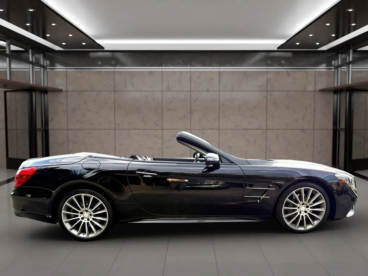 Used 2017 Mercedes-Benz SL 450 image 7