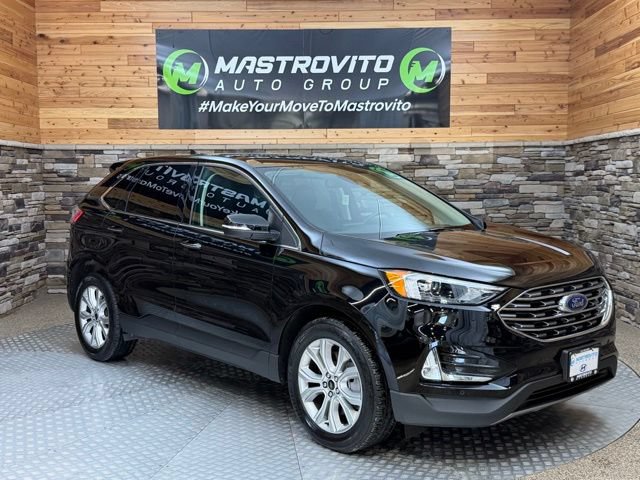 Used 2023 Ford Edge Titanium AWD/4WD image 2
