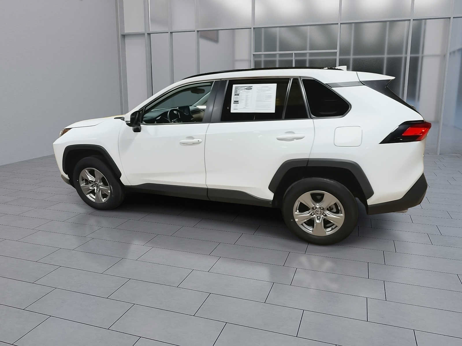 Used 2023 Toyota RAV4 XLE FWD image 6