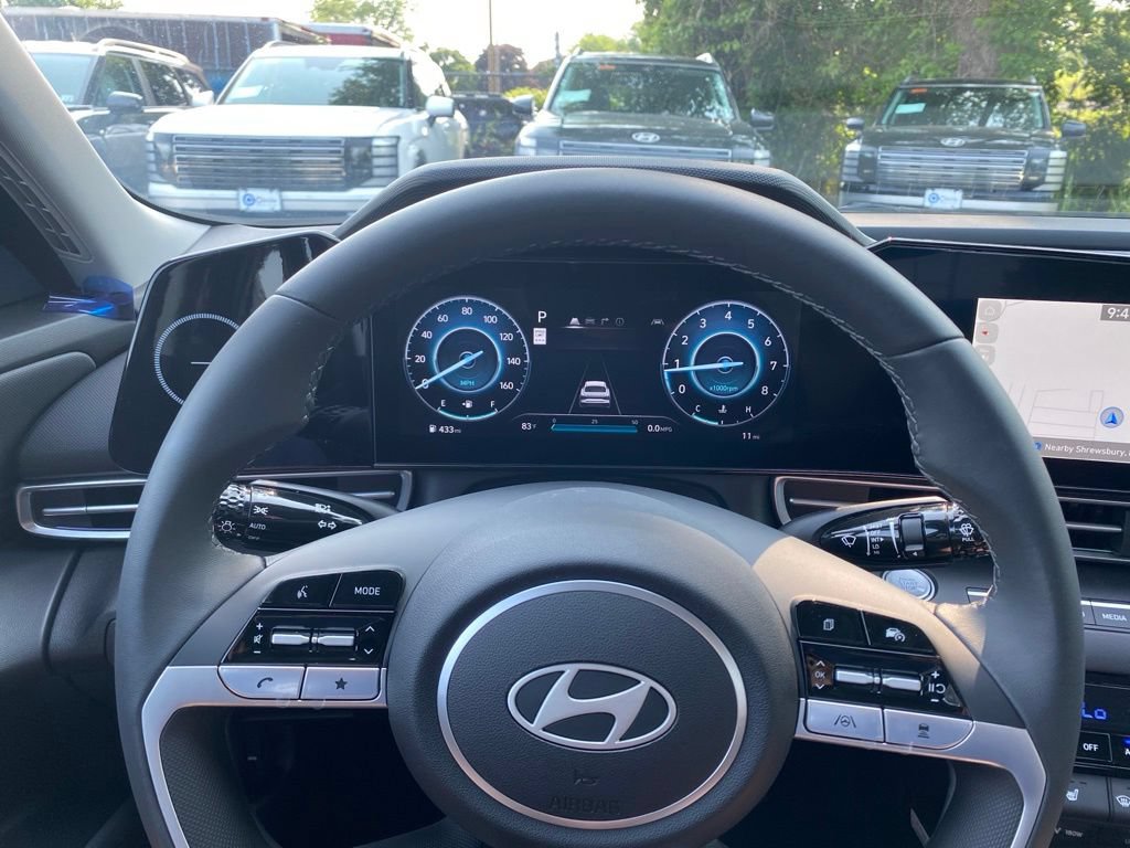 New 2026 Hyundai Elantra Limited FWD image 11