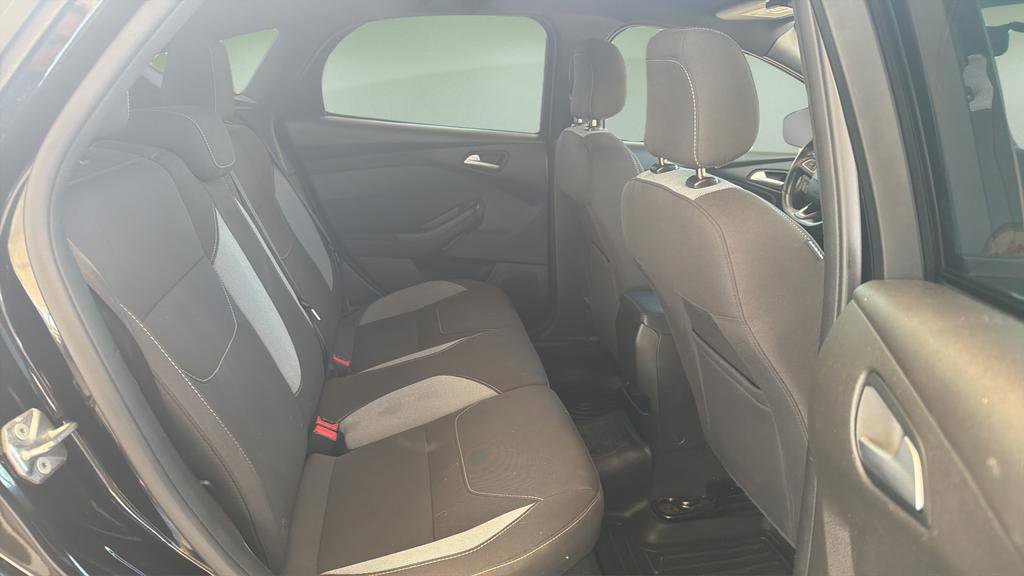 Used 2016 Ford Focus ST FWD image 15