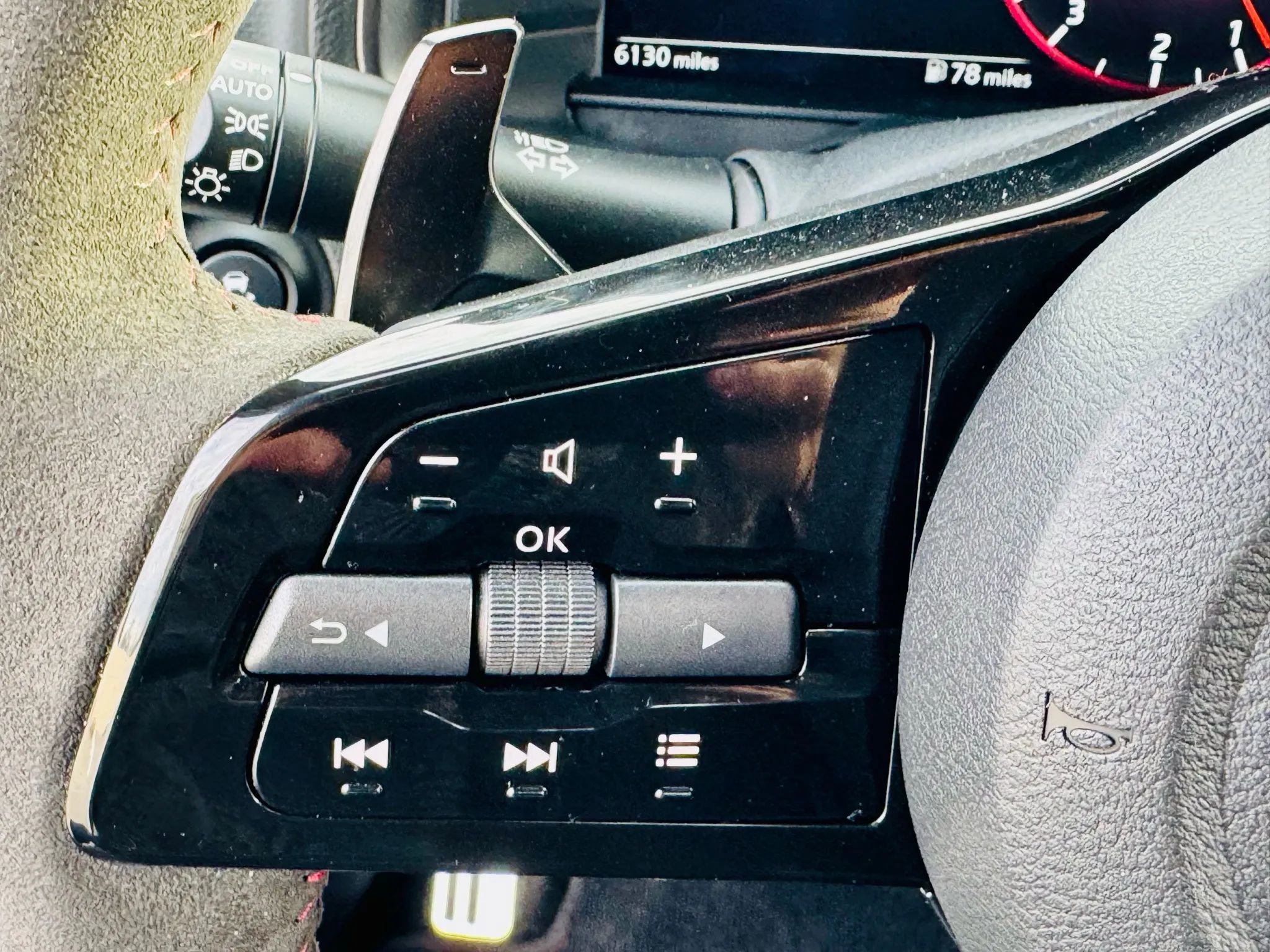 Used 2024 Nissan Z NISMO w/ Floor Mat Package image 51