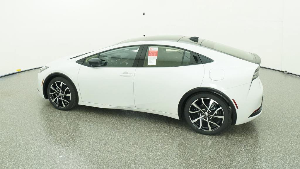 New 2026 Toyota Prius Plug-In Hybrid image 7