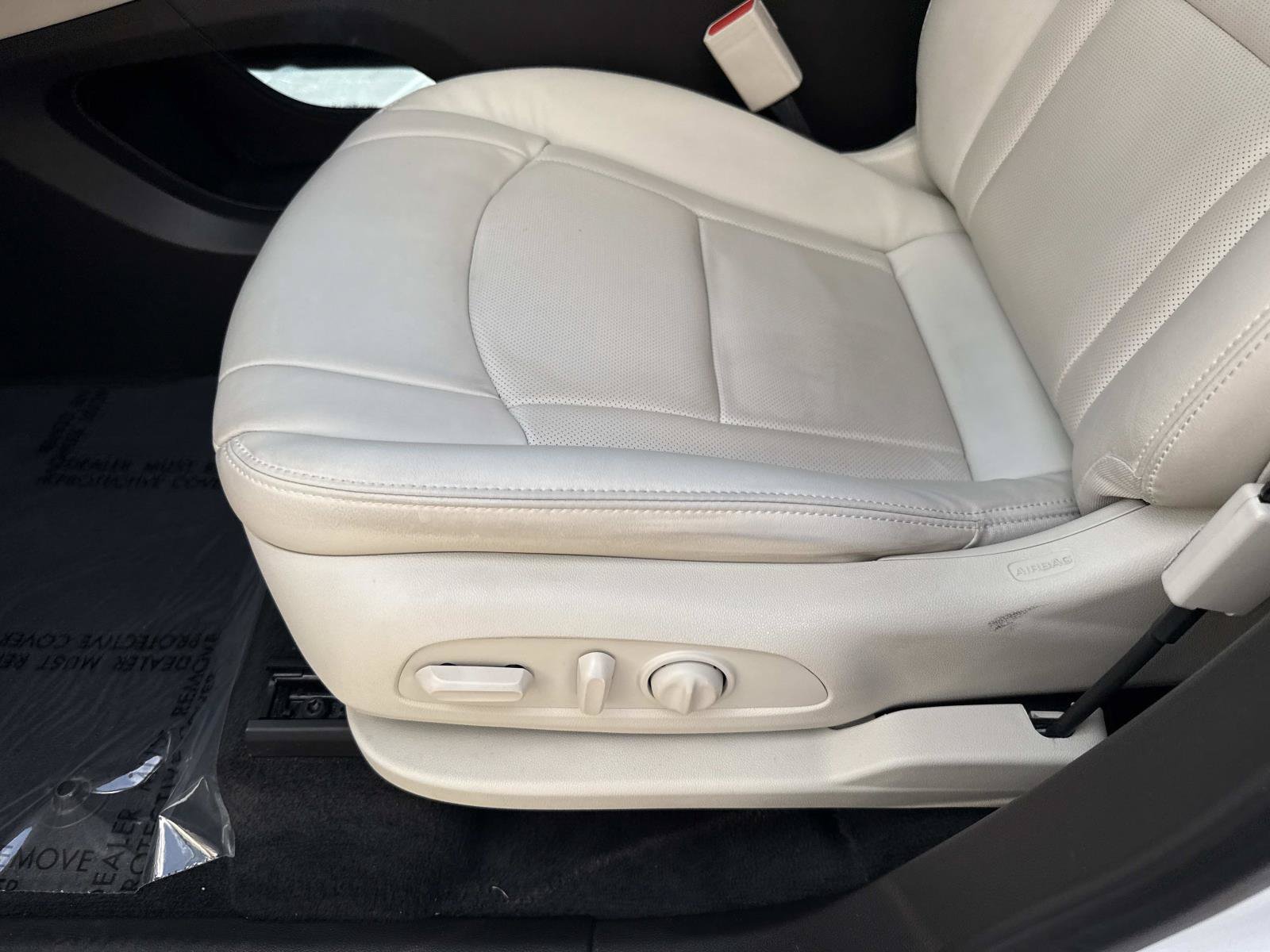 Used 2023 Buick Enclave Essence AWD/4WD image 21
