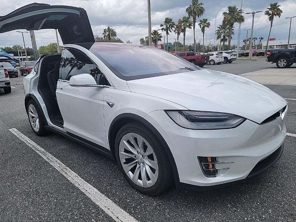 Used 2020 Tesla Model X Long Range image 1