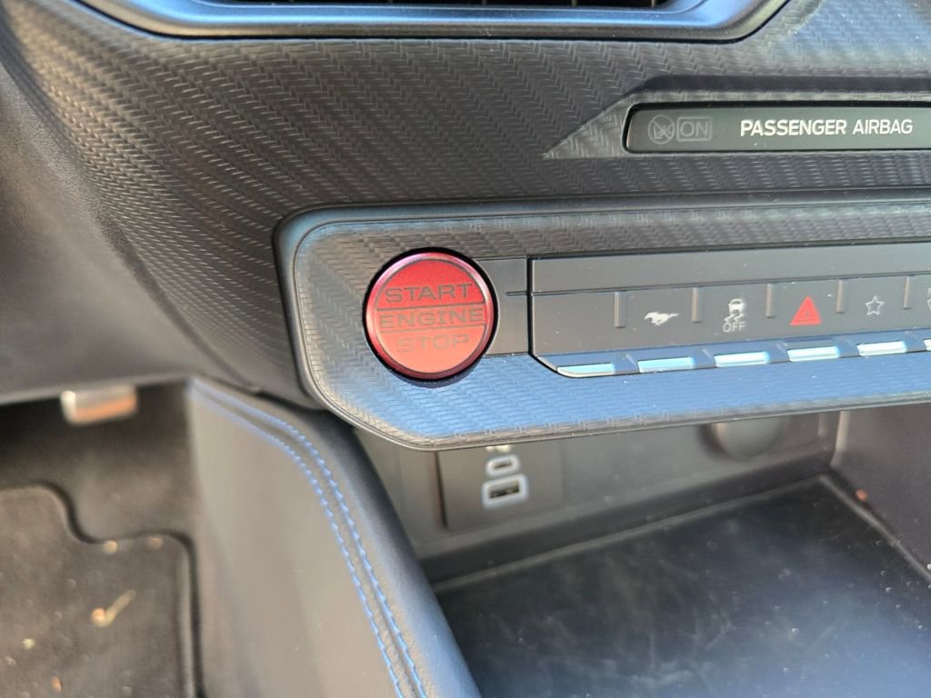 Used 2025 Ford Mustang Dark Horse image 56