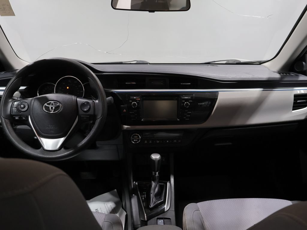 Used 2015 Toyota Corolla LE FWD image 15