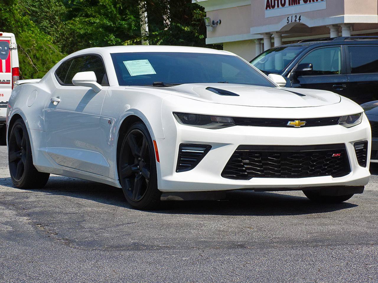 Used 2017 Chevrolet Camaro SS Coupe w/ 2SS RWD image 10