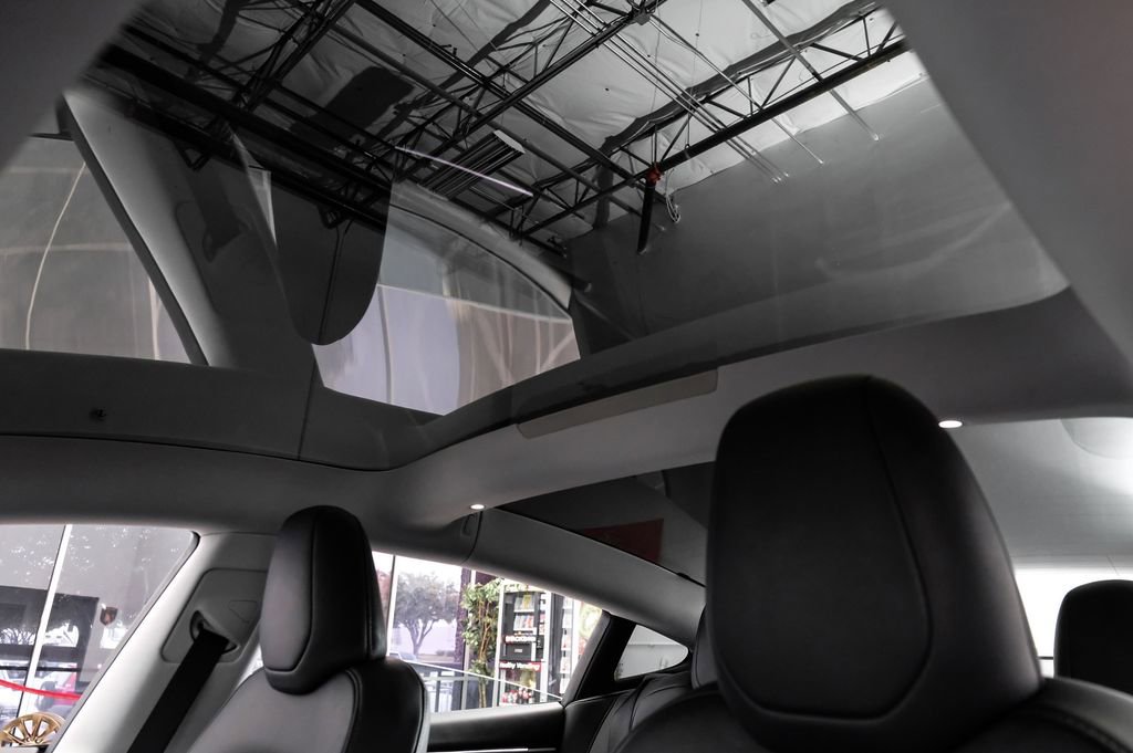 Used 2024 Tesla Model 3 Long Range RWD image 6