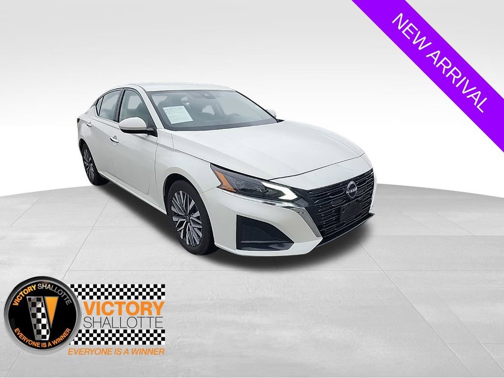 Used 2023 Nissan Altima 2.5 SV